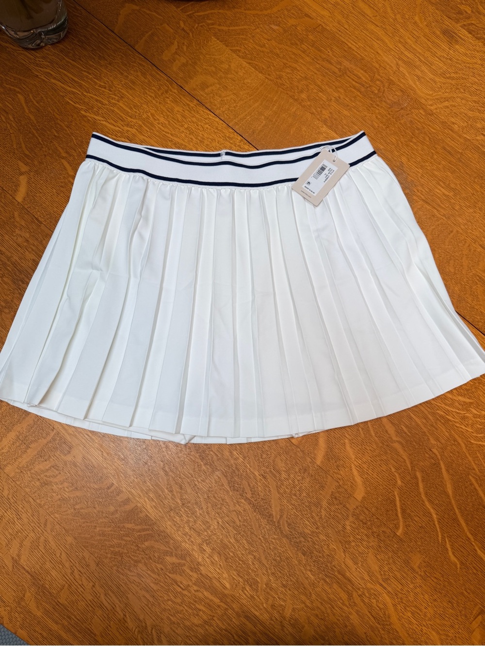 Peter Millar White Pleated Golf or Tennis Skort with Navy Waistband XL NWT